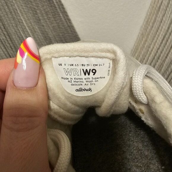 Allbirds Wool Runners in Ivory Sz 9 - Picture 11 of 11